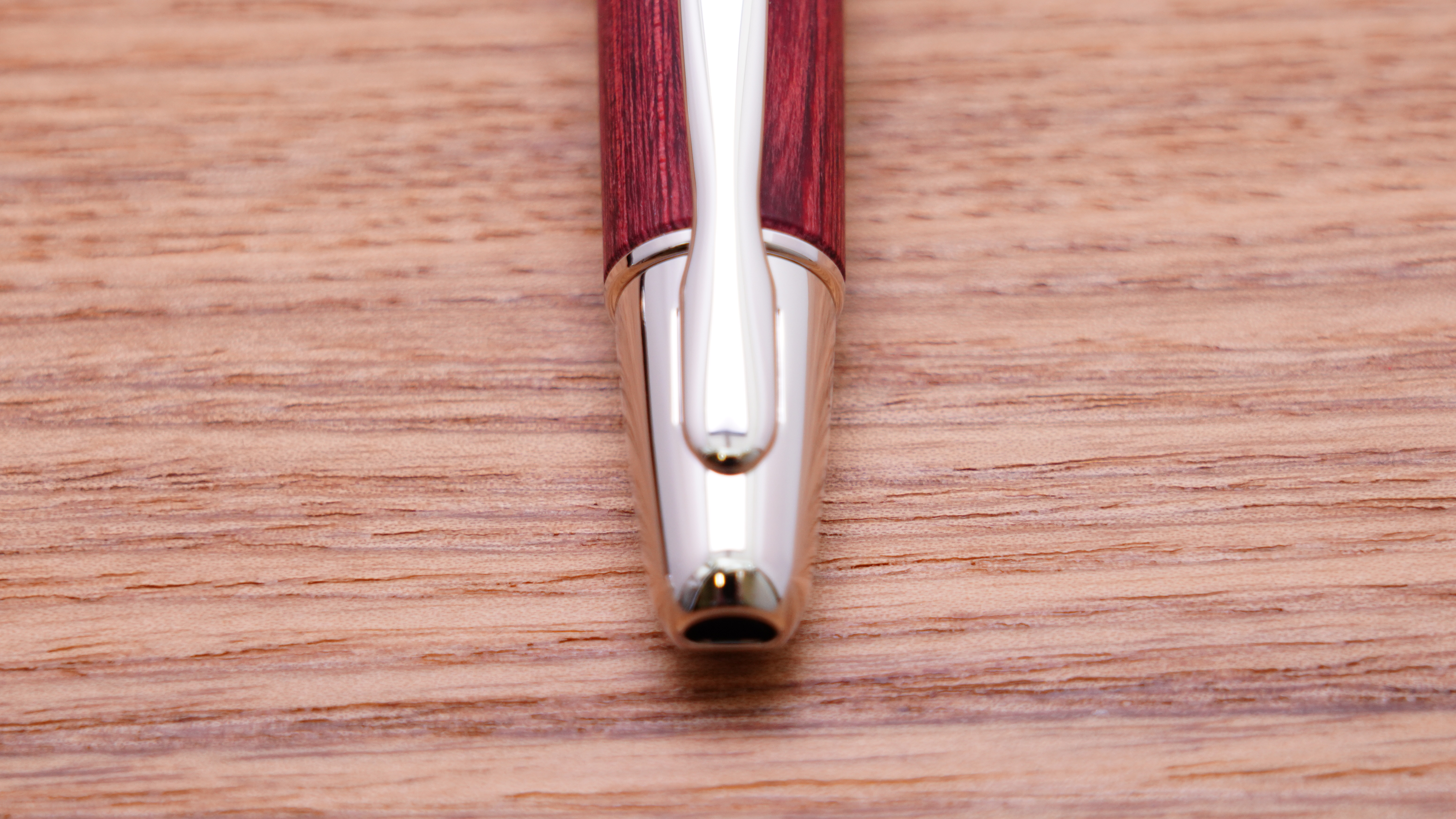 新品)PILOT パイロット 万年筆 キャップレス 木軸 ディープレッド