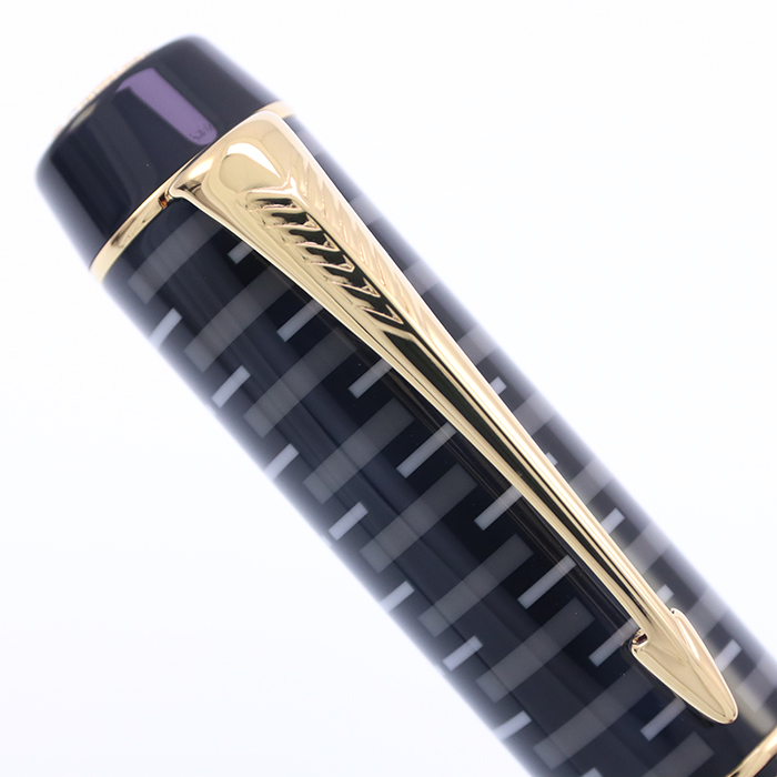 パーカー 万年筆デュオフォールド100 ブラックGT アニバーサリーエディション 中古)PARKER パーカー 万年筆 デュオフォールド100 ブラックGT