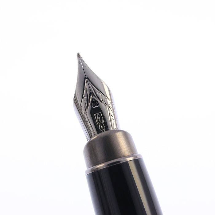 DELTA デルタ 万年筆 モモ・デザイン トルク ブラック・ガンメタル F