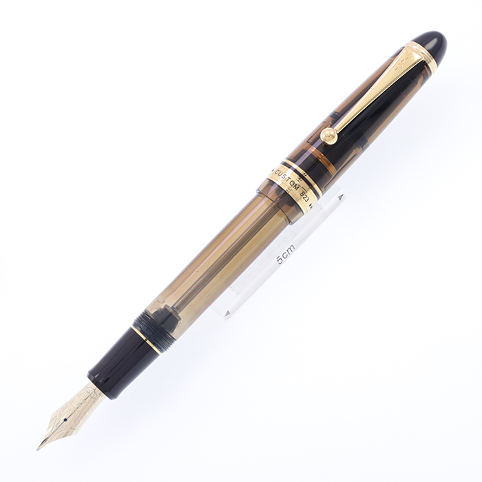 パイロット万年筆 823 14K PILOT 詳細ページ | 万年筆 ボールペンなど高級筆記具の販売・買取
