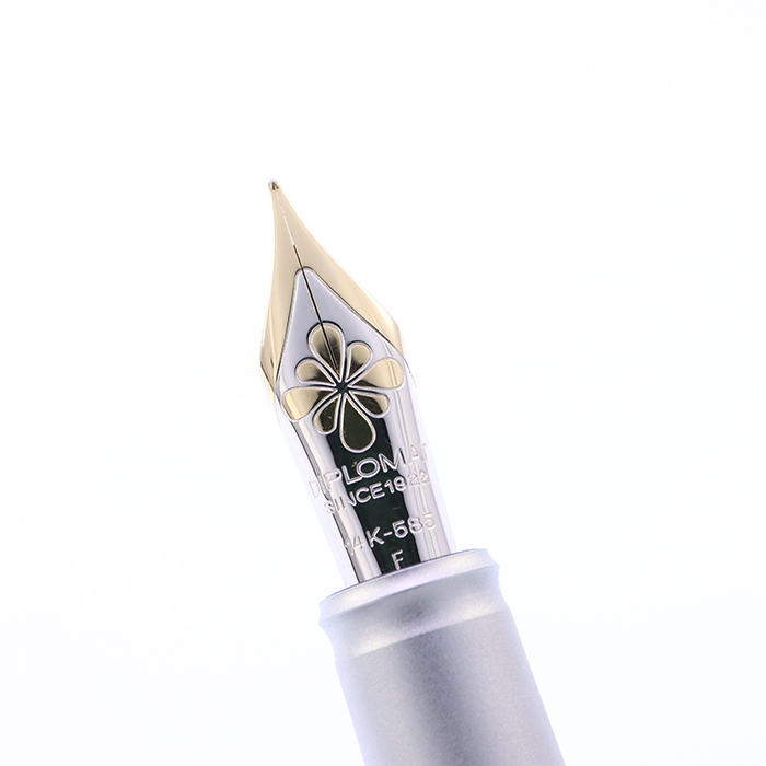 中古)DIPLOMAT ディプロマット 万年筆 アエロ マットシルバー 14K/F 