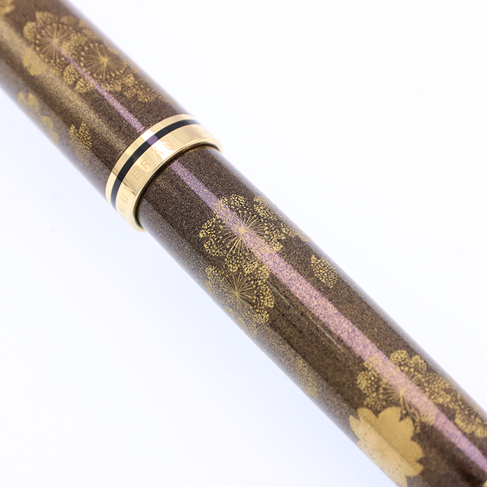 Pelikan ペリカン 万年筆 リミテッドエディション M1000 蒔絵 春秋 中古)Pelikan ペリカン 万年筆 リミテッドエディション M800 蒔絵 加賀