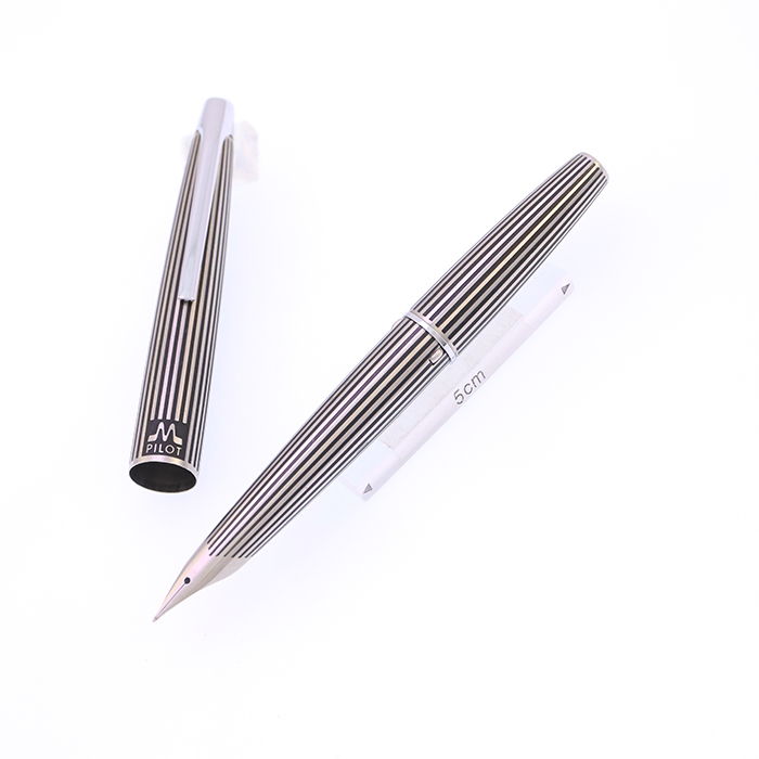 中古)PILOT パイロット 万年筆 ミュー ストライプ 細字（商品ID