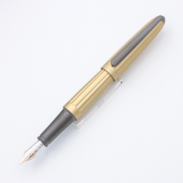 新品)DIPLOMAT ディプロマット 万年筆 アエロ シャンパン 14K
