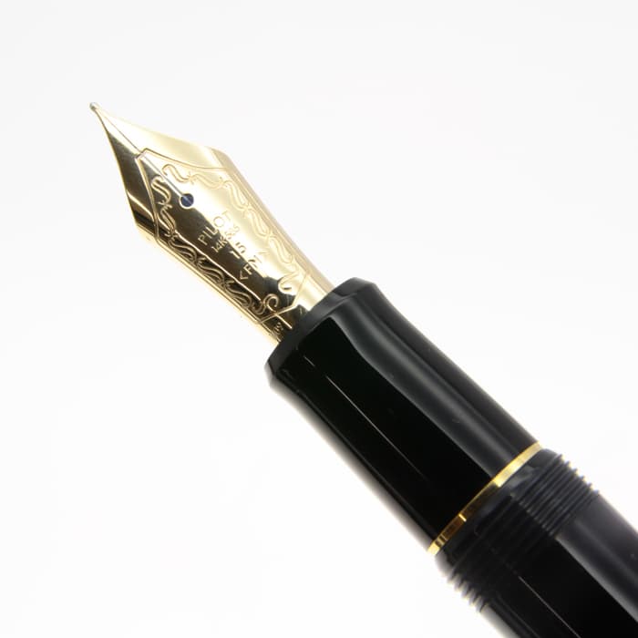 新品)PILOT パイロット 万年筆 カスタム743 ブラック（商品ID