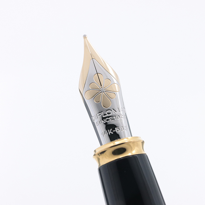 新品)DIPLOMAT ディプロマット 万年筆 エクセレンス A2 エバーグリーン