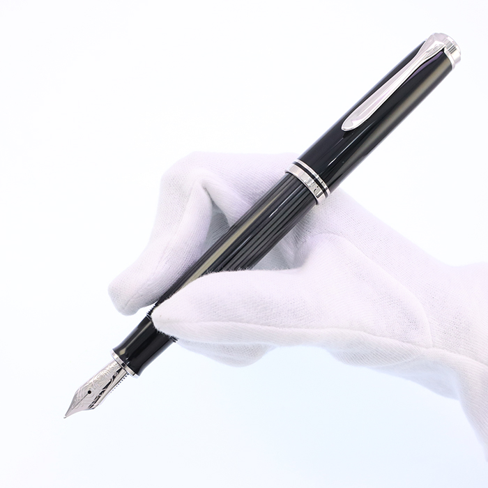 ペリカン 400NN EF 極細字 オリジナル ブラックストライプ 万年筆 Amazon | ペリカン 万年筆 EF 極細字 黒 スーベレーン M400 正規