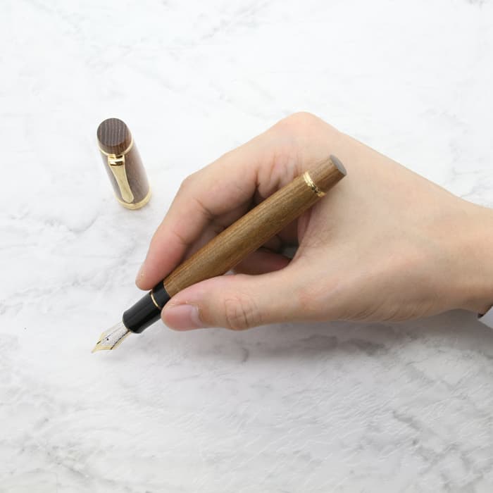 新品)PILOT パイロット 万年筆 カスタム 槐-えんじゅ-（商品ID