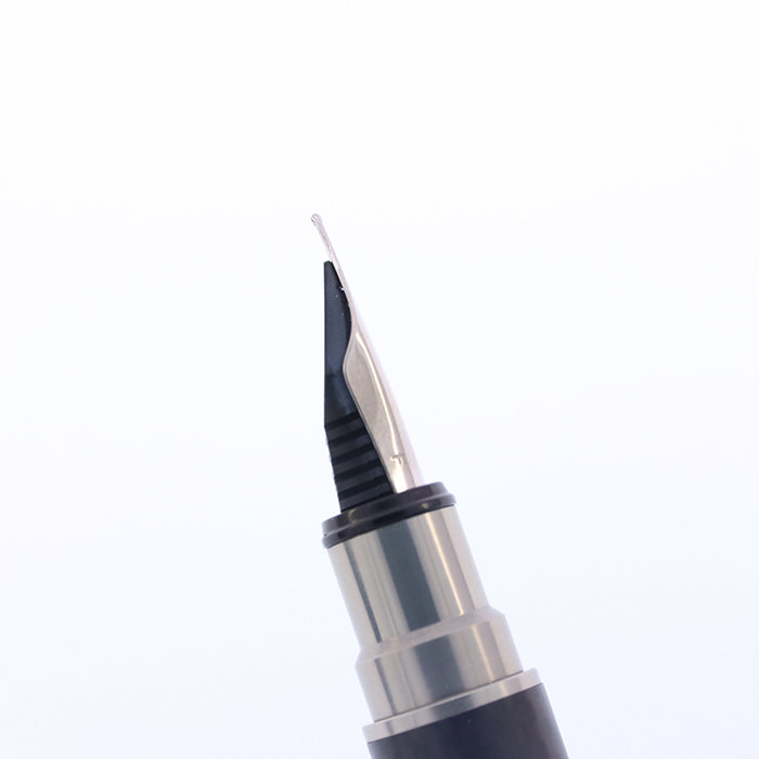 中古)TOMBOW トンボ 万年筆 デザインコレクション ズーム101 細字