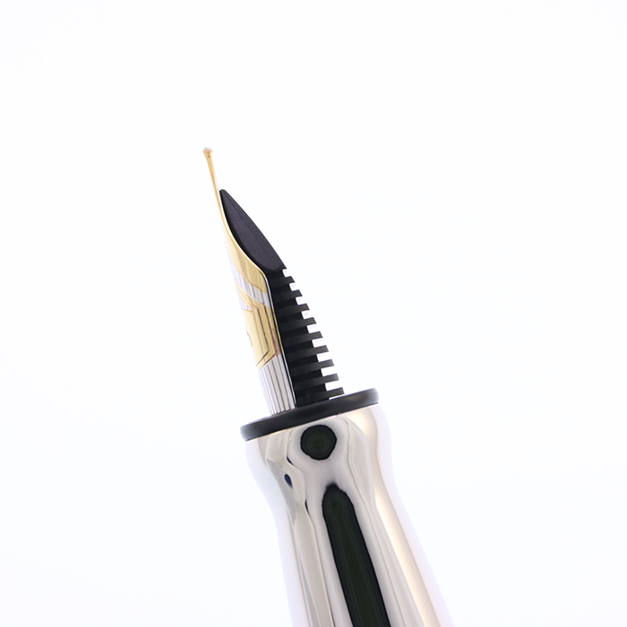 中古)Otto Hutt オットー・フット 万年筆 Design 06 ライラック 18K/EF