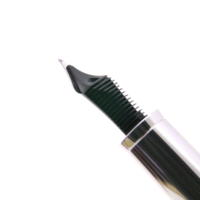 中古 Montblanc モンブラン 万年筆 グレートキャラクターズ ウォルト ディズニー スペシャルエディション F 商品id 詳細ページ 万年筆 ボールペンなど高級筆記具の販売 買取 キングダムノート