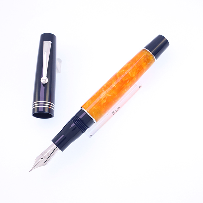 中古)Leonardo Officina Italiana レオナルド 万年筆 モーメントゼロ
