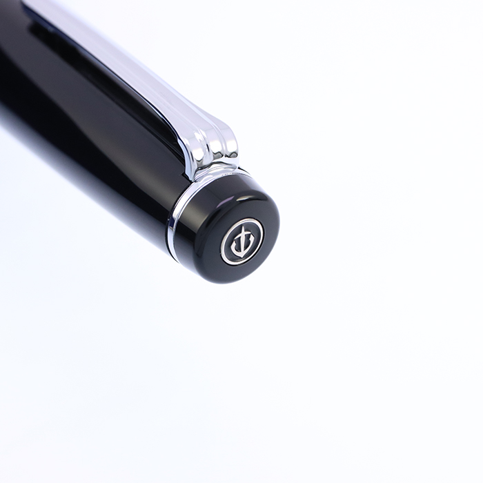 セーラー万年筆 プロフェッショナルギアΣ F字幅 銀 ブラック Amazon | セーラー万年筆 万年筆 プロフェッショナルギア 銀 ブラック