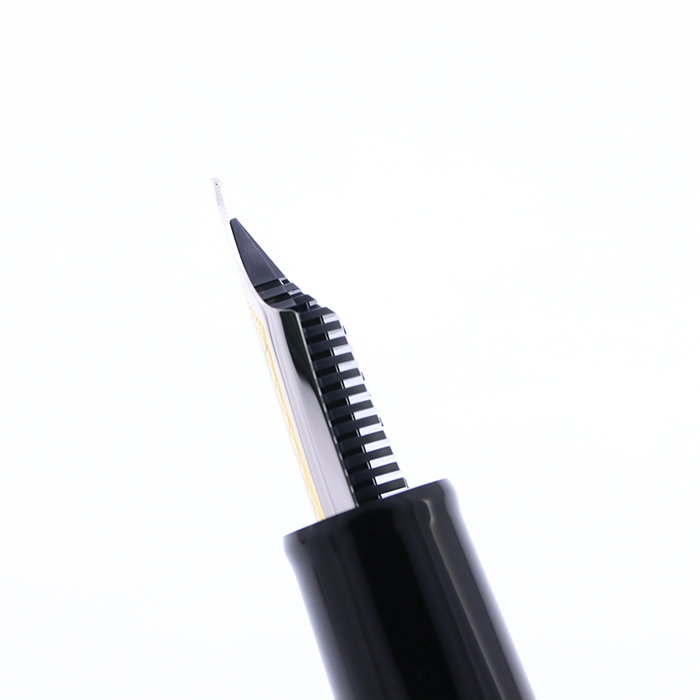 新品)SAILOR セーラー 万年筆 プロフェッショナルギア 銀 ブラック