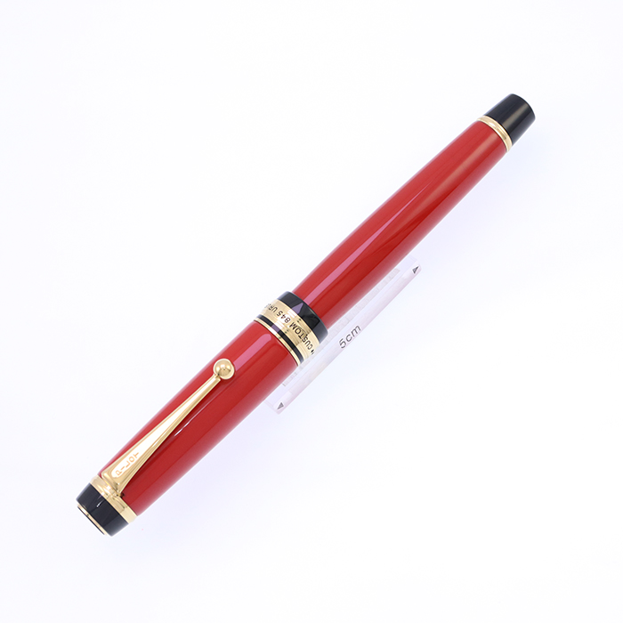 PILOT 万年筆 木製 箱入り　ペン先K14 未使用 PILOT 万年筆 木製 箱入り ペン先K14 未使用 - メルカリ