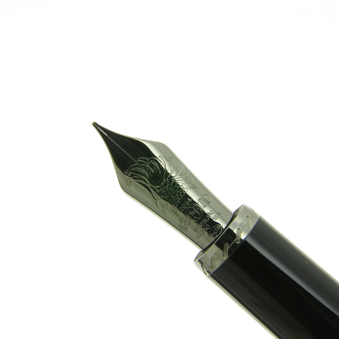 モンブラン作家シリーズ万年筆ダニエル・デフォー（細字）