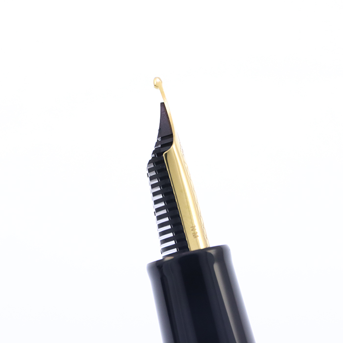 長刀研ぎ・旧型SAILOR万年筆プロフィット21NM（中字）完備品 中古)SAILOR セーラー 万年筆 プロフィット21 金 ブラック 長刀研ぎ