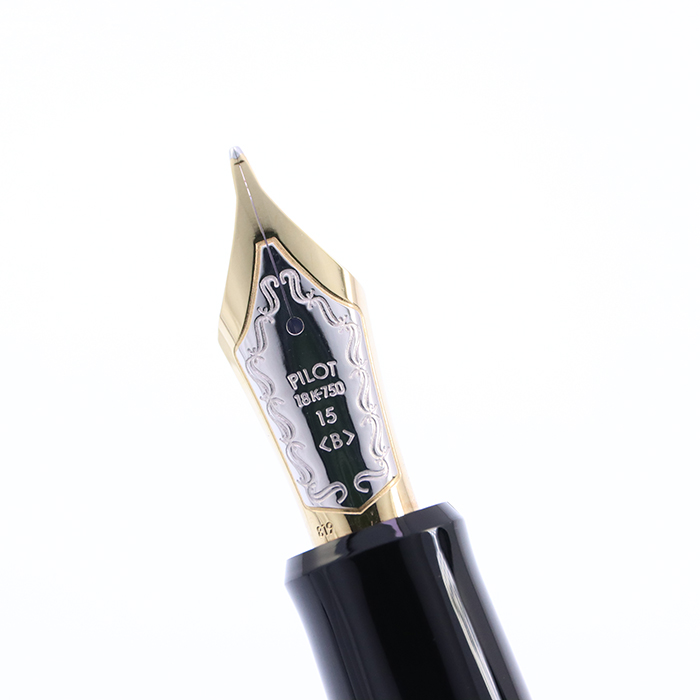 パイロット カスタム845 美品 新品)PILOT パイロット 万年筆 カスタム845 漆黒（商品ID