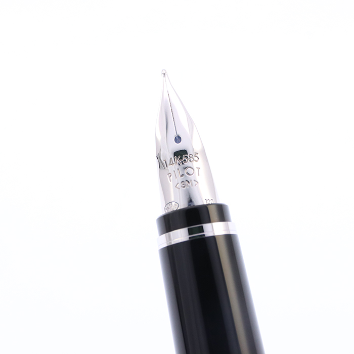 PILOT パイロット エラボー 万年筆 14K585 SFニブ 【中古】 PILOT パイロット エラボー 万年筆 14K585 SFニブ 【中古】 中古)PILOT