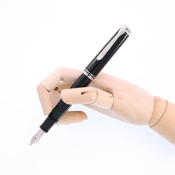 女性が喜ぶ♪ 未使用 ペリカン SOUVERAN 14C-585 F 14金（PELIKANペリカン14C 筆記具