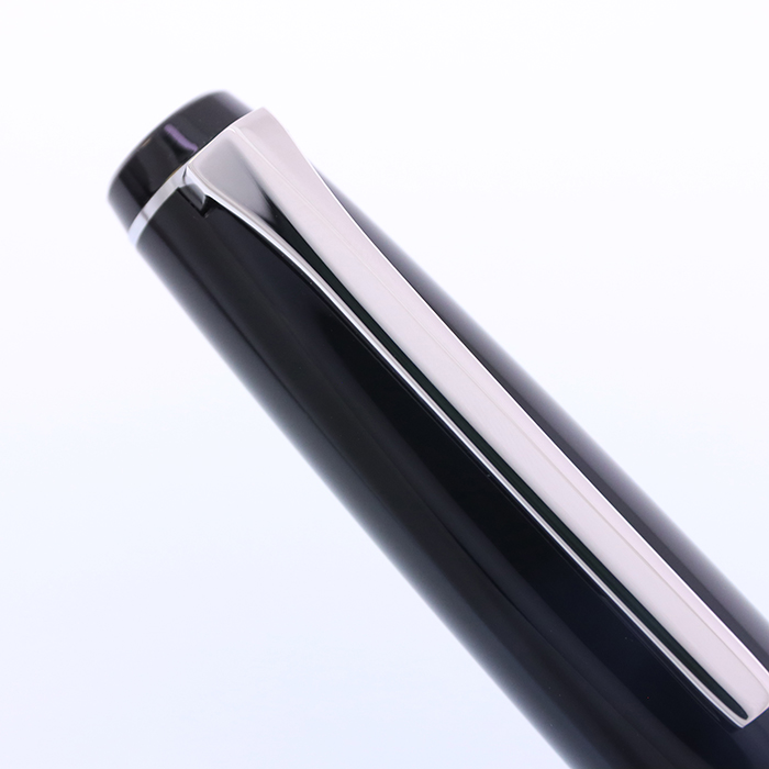 中古)PILOT パイロット 万年筆 エラボー ブラック 軟細字 (樹脂軸