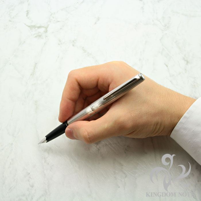 モンブラン　万年筆　#1266 18k 750 ＋　インク追加可 モンブラン 万年筆 #1266 18k 750 ＋ インク追加可 【公式通販】