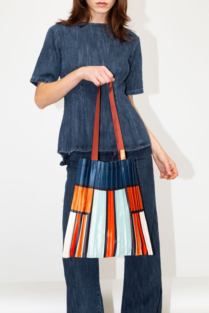 新品)MULTITUDES マルチチューズ トートバッグ PLEATED TOTE BAGS CHIA