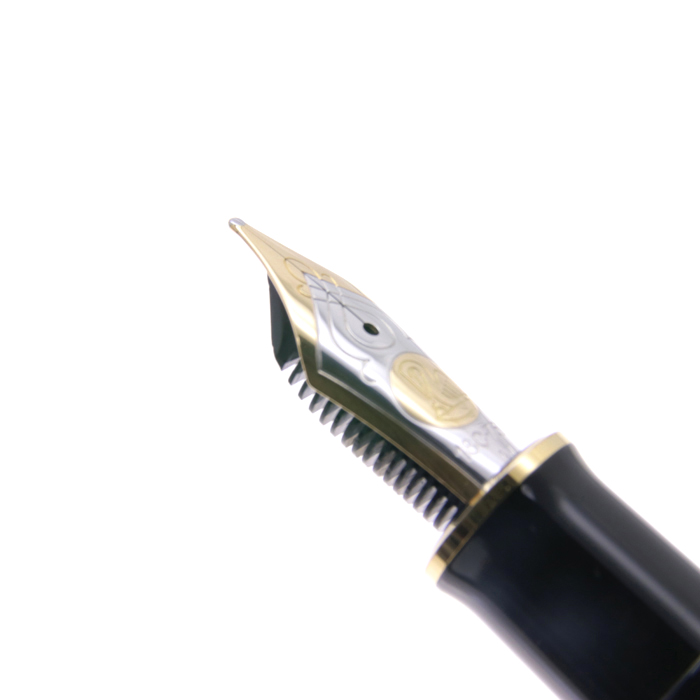万年筆 美品 ペリカン M800 最初期型 14C-585〈M〉 詳細ページ | 万年筆 ボールペンなど高級筆記具の販売・買取