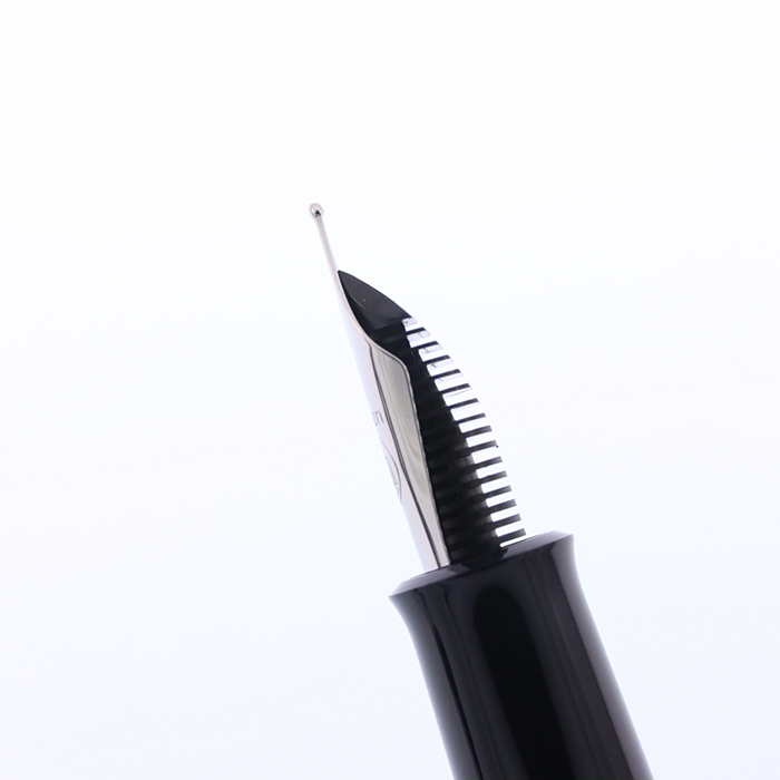 中古)Pelikan ペリカン 万年筆 クラシック M215 ブラック F（商品ID