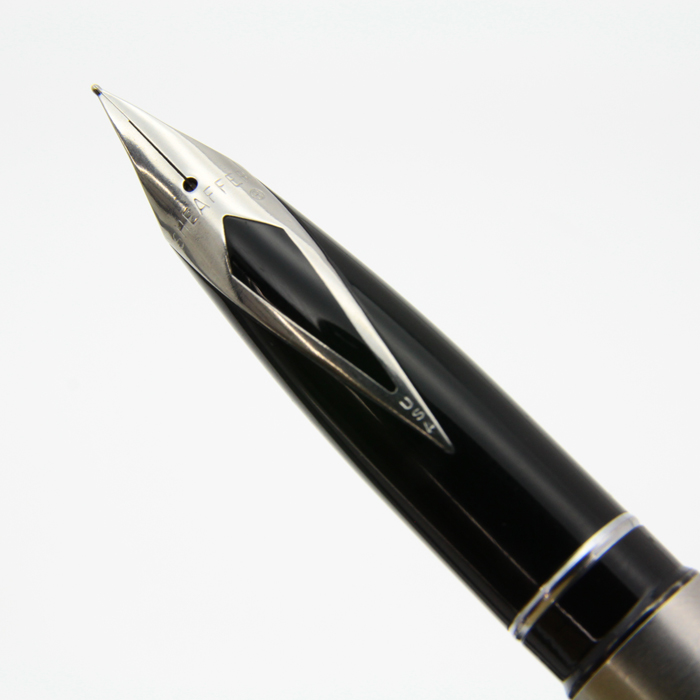 SHEAFFER万年筆タルガ1001Fine，ペンケースとカートリッジ2本セット SHEAFFER シェーファー タルガ 万年筆 ケース付ん 筆記用具