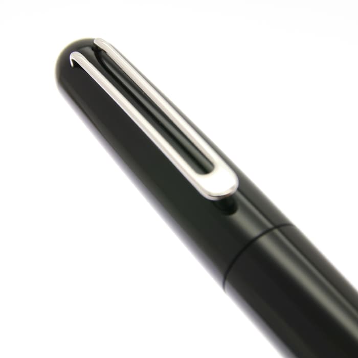 モンブランM 万年筆　マーク　ニューソン　字幅F MONTBLANC - モンブランM 万年筆 マーク ニューソン 字幅Fの通販 by