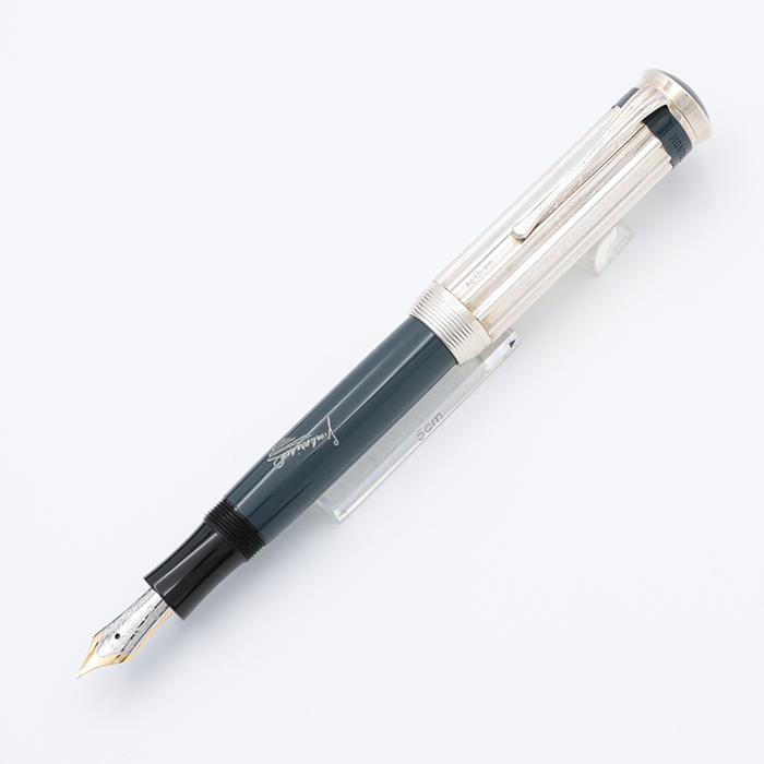 中古)MONTBLANC モンブラン 万年筆 作家シリーズ2001 チャールズ・ディケンズ M（商品ID：3717016262328）詳細ページ  万年筆 ボールペンなど高級筆記具の販売・買取｜キングダムノート