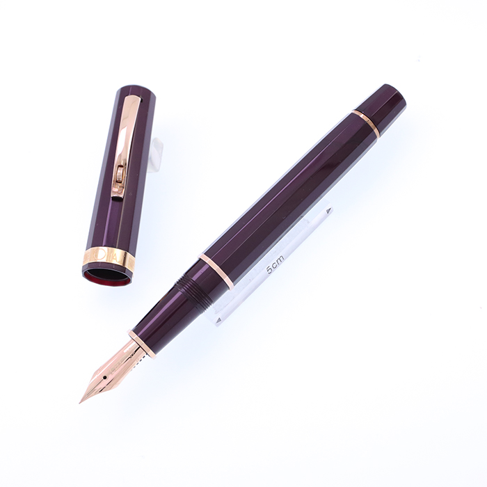 OMAS アルテイタリアーナ ブラック ゴールドフィニッシュミロードM