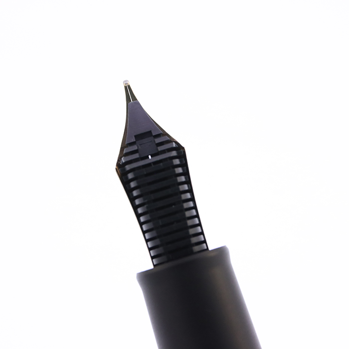 新品)SAILOR セーラー 万年筆 エボナイト彫刻万年筆 夜風（商品ID