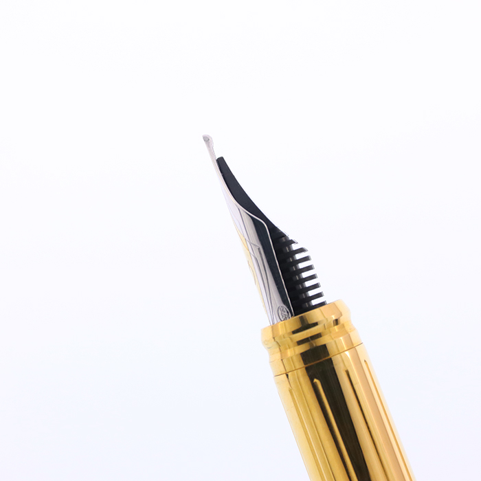 ★希少925刻印★デュポン万年筆 ゴールドラインモデル 高級筆記具 中古)S.T.Dupont エス・テー・デュポン 万年筆 クラシック2 ゴールド
