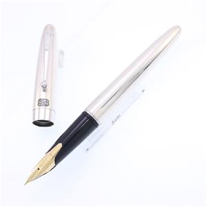 万年筆　スターリングシルバー　プラチナ　パイロット PILOT万年筆シルバーン格子のご紹介です。 スターリングシルバーの