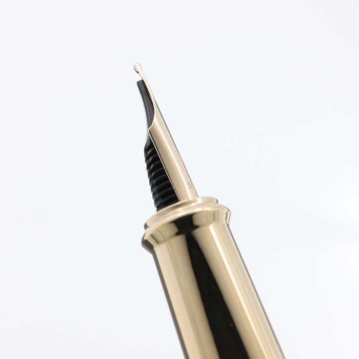 【中古】S.T. Dupont 万年筆 シルバー・ゴールド 詳細ページ | 万年筆 ボールペンなど高級筆記具の販売・買取