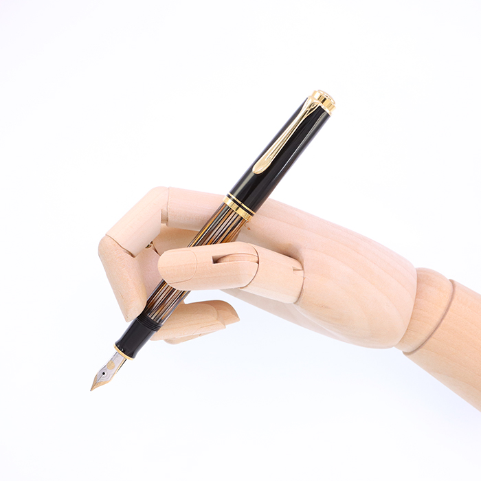 Pelikan ペリカン M400万年筆 F 細字 中古 Amazon | Pelikan ペリカン 万年筆 F 細字 スーベレーン