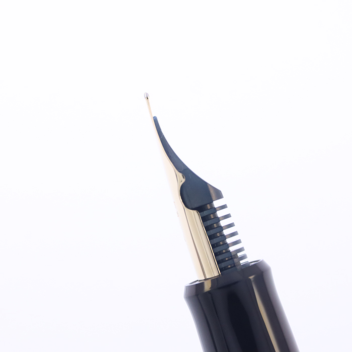 中古)PILOT パイロット 万年筆 カスタム743 ブラック フォルカン（商品