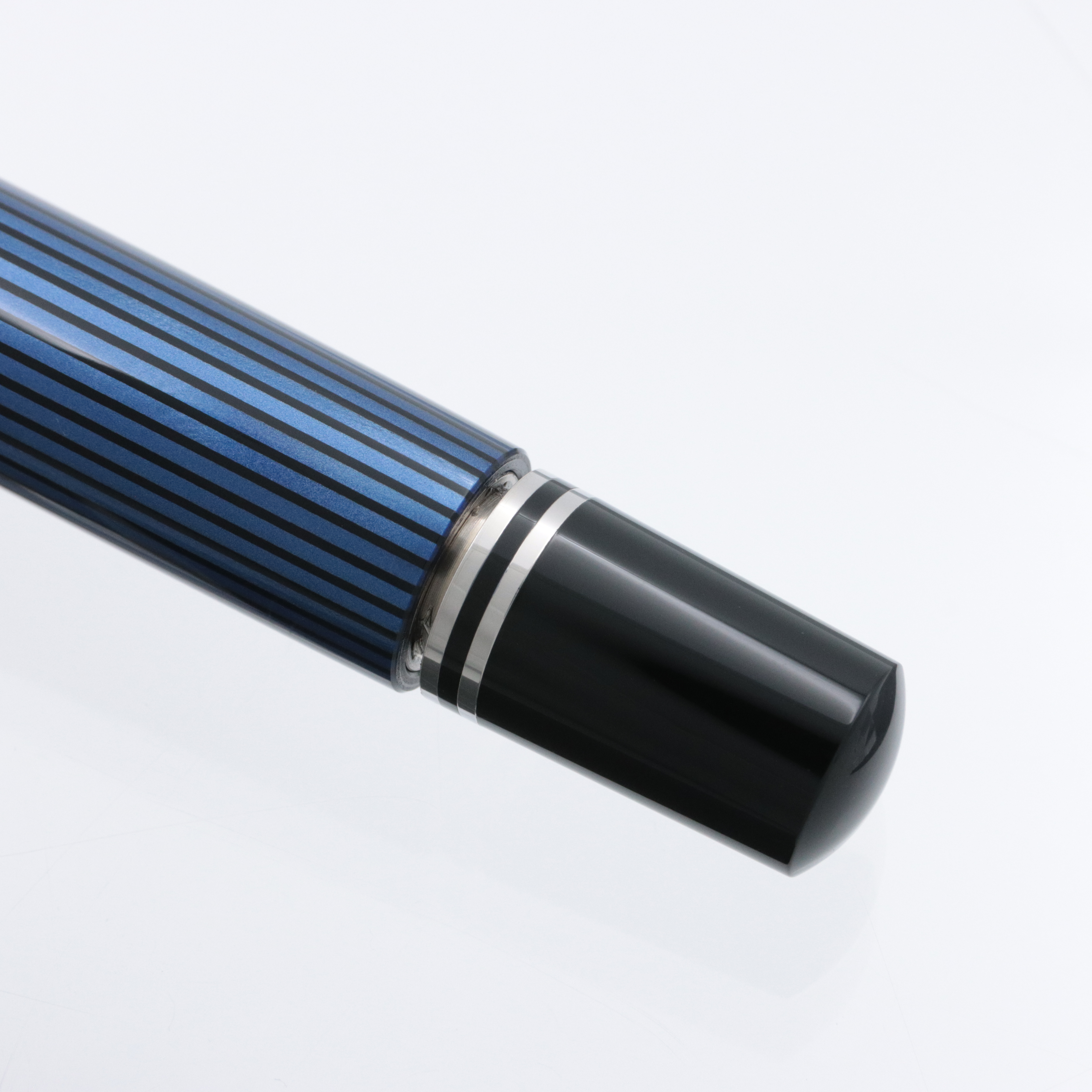 ペリカン スーベレーン M805 万年筆 ブルーストライプ Pelikan（ペリカン） スーベレーン M805 万年筆 ブルーストライプ