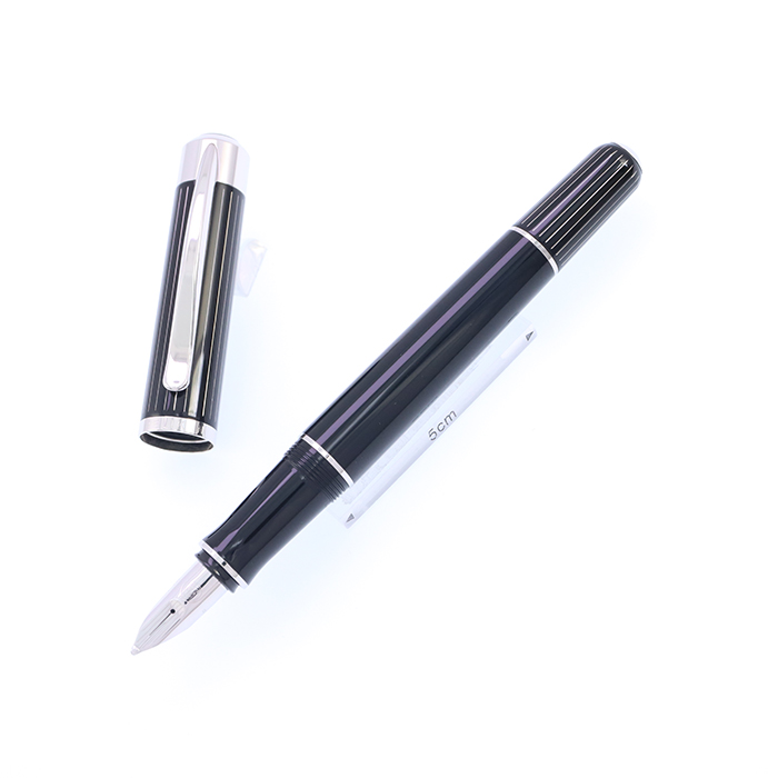 中古)Pelikan ペリカン 万年筆 四神シリーズ 朱雀 ゴールデン