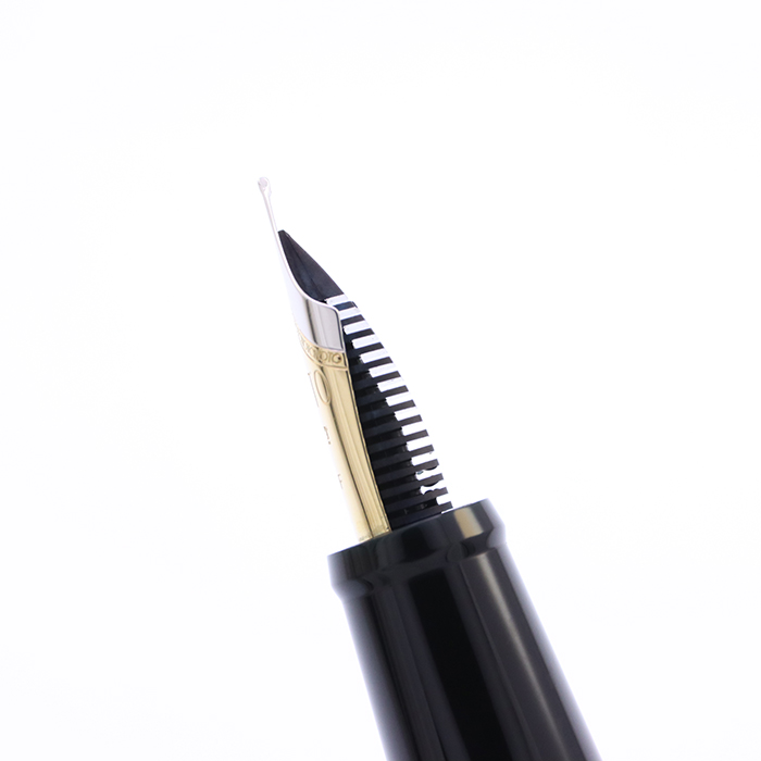 ONOTO オノト 万年筆 丸善日本橋限定 マグナ クラシック マリンブルー F 詳細ページ | 万年筆 ボールペンなど高級筆記具の販売・買取