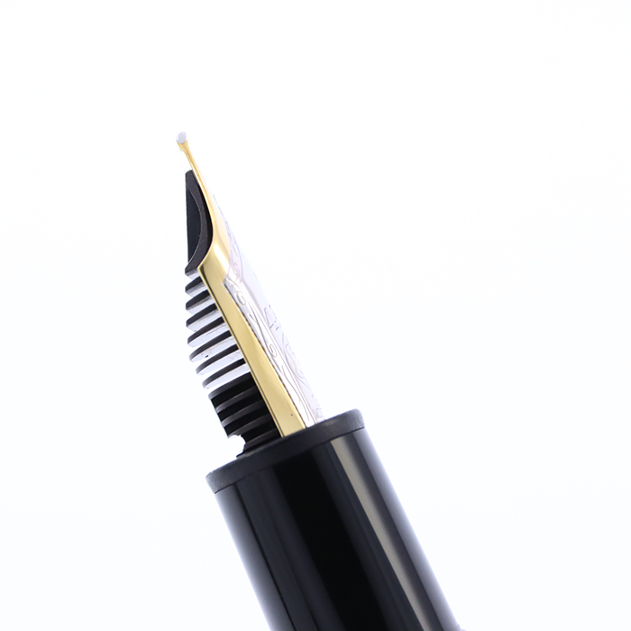 モンブラン 万年筆 マイスターシュテュック ＃144 ブラック モンブラン 万年筆 マイスターシュテュック 144 MONTBLANC