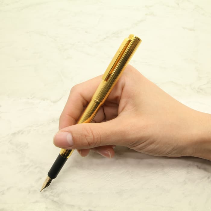 現状品 ダンヒル 18K 750 万年筆 2025年最新】ダンヒル 18k 万年筆の人気アイテム - メルカリ