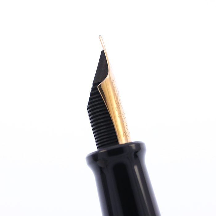 中古)AURORA アウロラ 万年筆 リミテッドエディション 88 ヒマラヤ EF