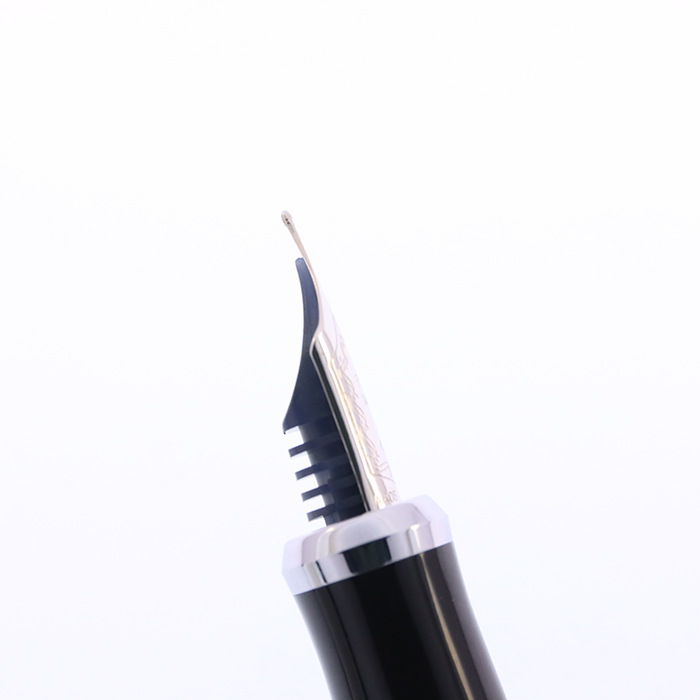 中古)PILOT パイロット 万年筆 クアトロ89 ブラウン 細字（商品ID