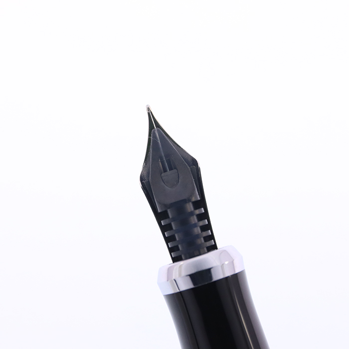 中古)PILOT パイロット 万年筆 クアトロ89 ブラウン 細字（商品ID