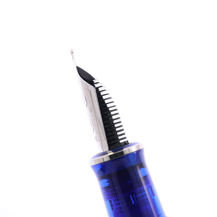 M*X様 ⭐️新品未使用⭐️【ペリカン】2013年特別生産品M605マリーンブル 中古)Pelikan ペリカン 万年筆 スーベレーン M605 マリーンブルー F