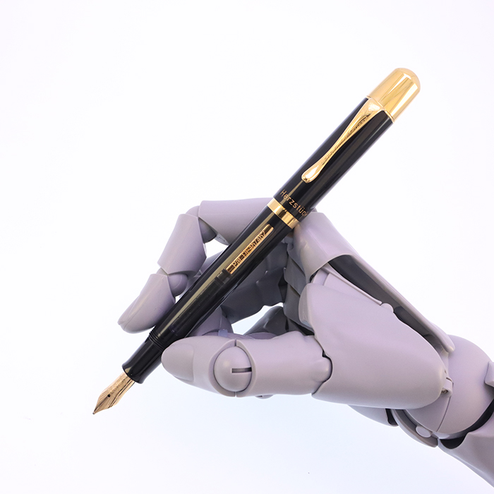 中古)Pelikan ペリカン 万年筆 リミテッドエディション ハーツシュ