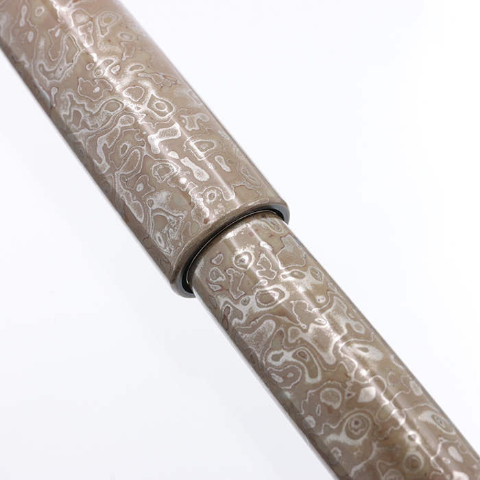 新品)SAILOR セーラー 万年筆 伝統漆芸 麗 青森 風雅文塗 落栗色 中字